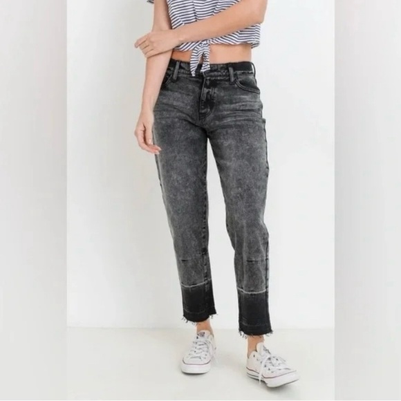 Letters to Juliet Black Raw Hem Jeans Womens 24 - Picture 1 of 8